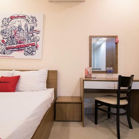 Reddoorz @ Hai Ba Trung Street Bandar Ho Chi Minh Luaran gambar