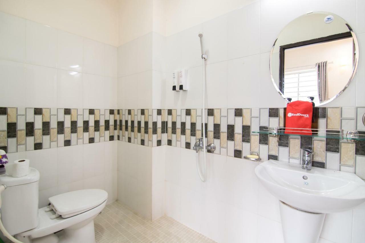 Reddoorz @ Hai Ba Trung Street Bandar Ho Chi Minh Luaran gambar