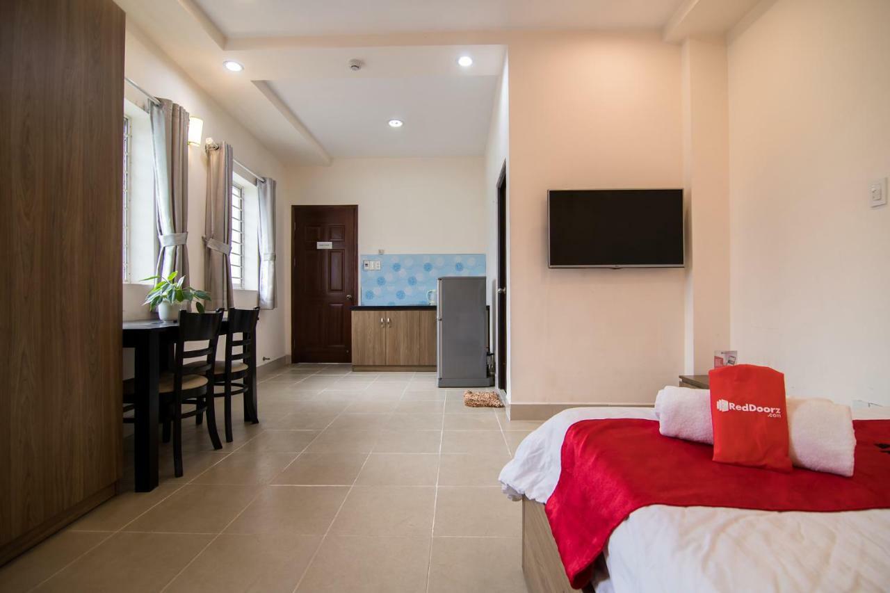 Reddoorz @ Hai Ba Trung Street Bandar Ho Chi Minh Luaran gambar